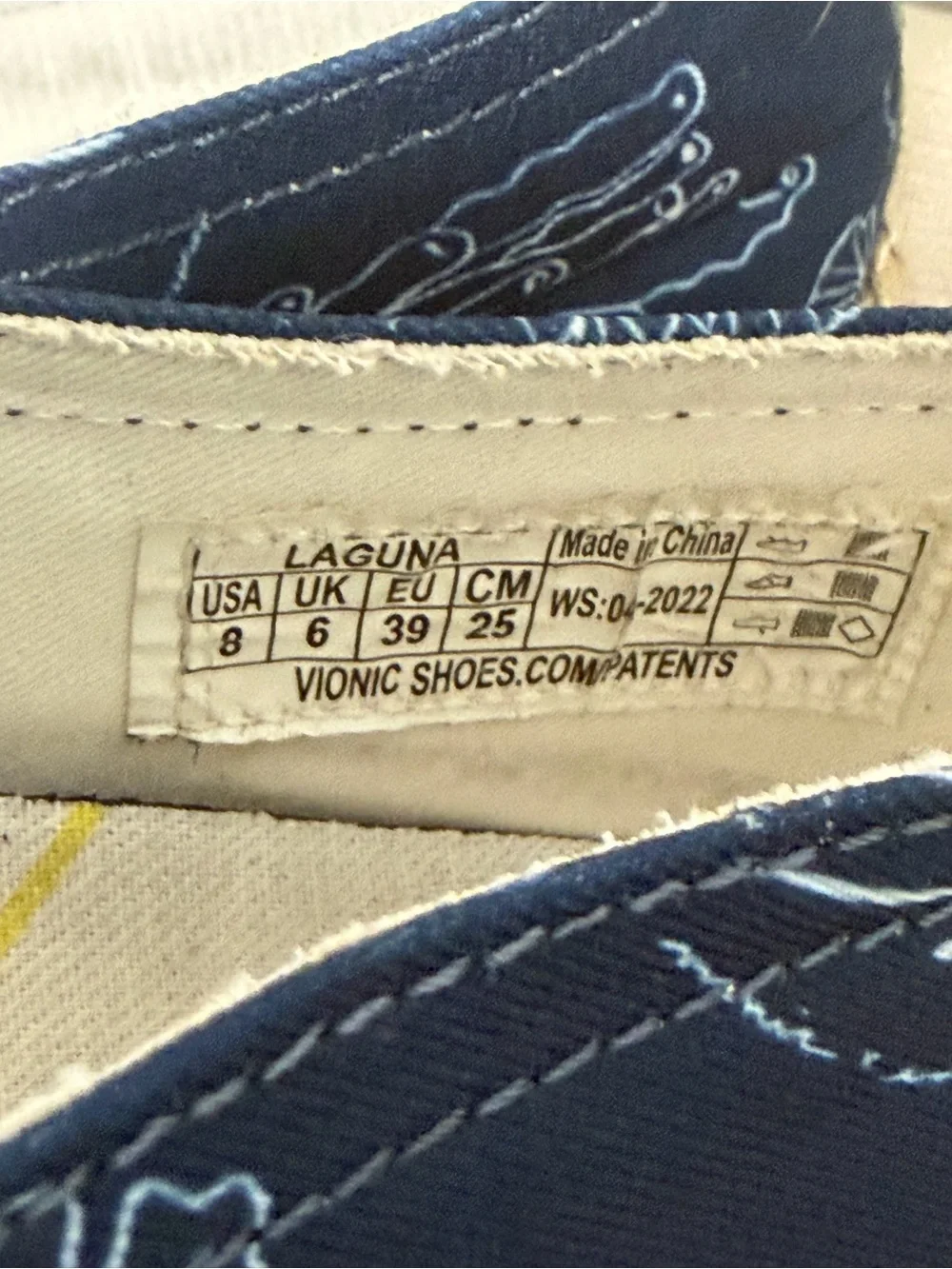 Vionic Blue & White Beach Laguna Espadrille Slip Ons - Like New - Size 8
